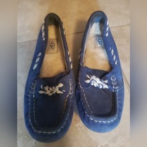 Ugg Blue Suede Mocassin sz 7